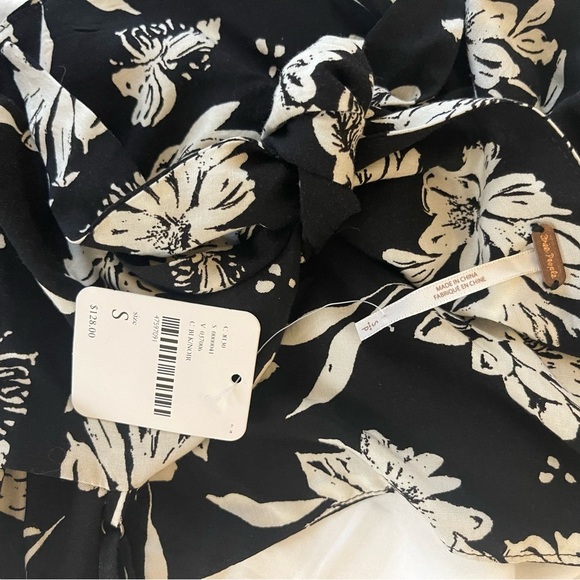 Free People I’ve Got A Feeling Black White Floral Skirt and Top Set, NWT, Small - Picture 14 of 15